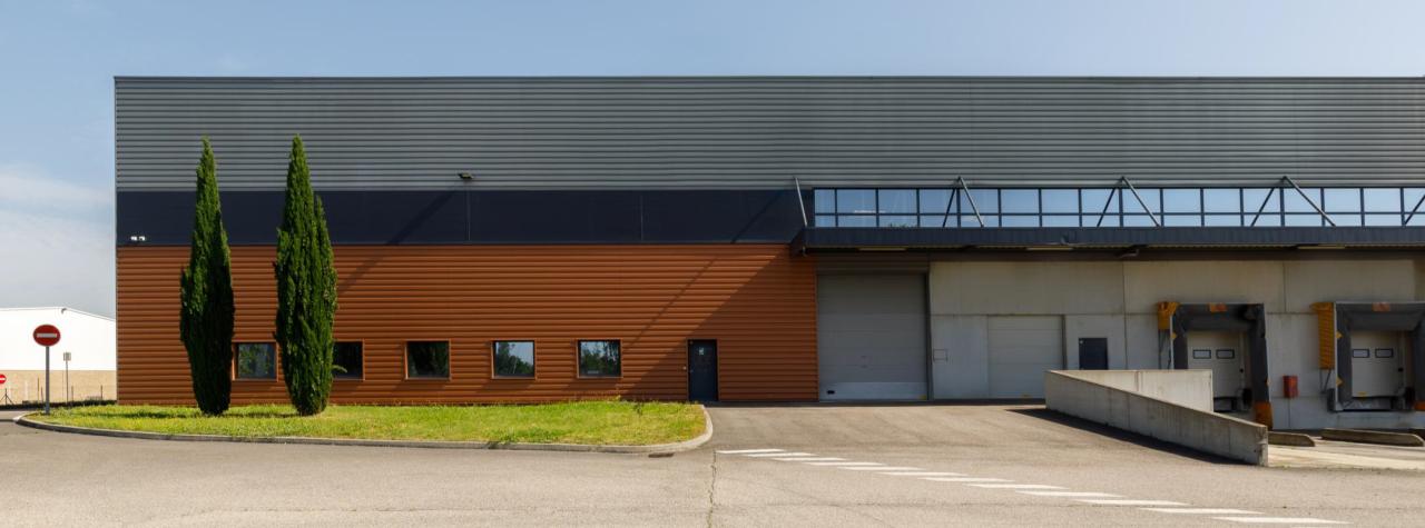Local d'activité Miribel 9623m² Location local d'activité Miribel Ain OLACT2425417 1